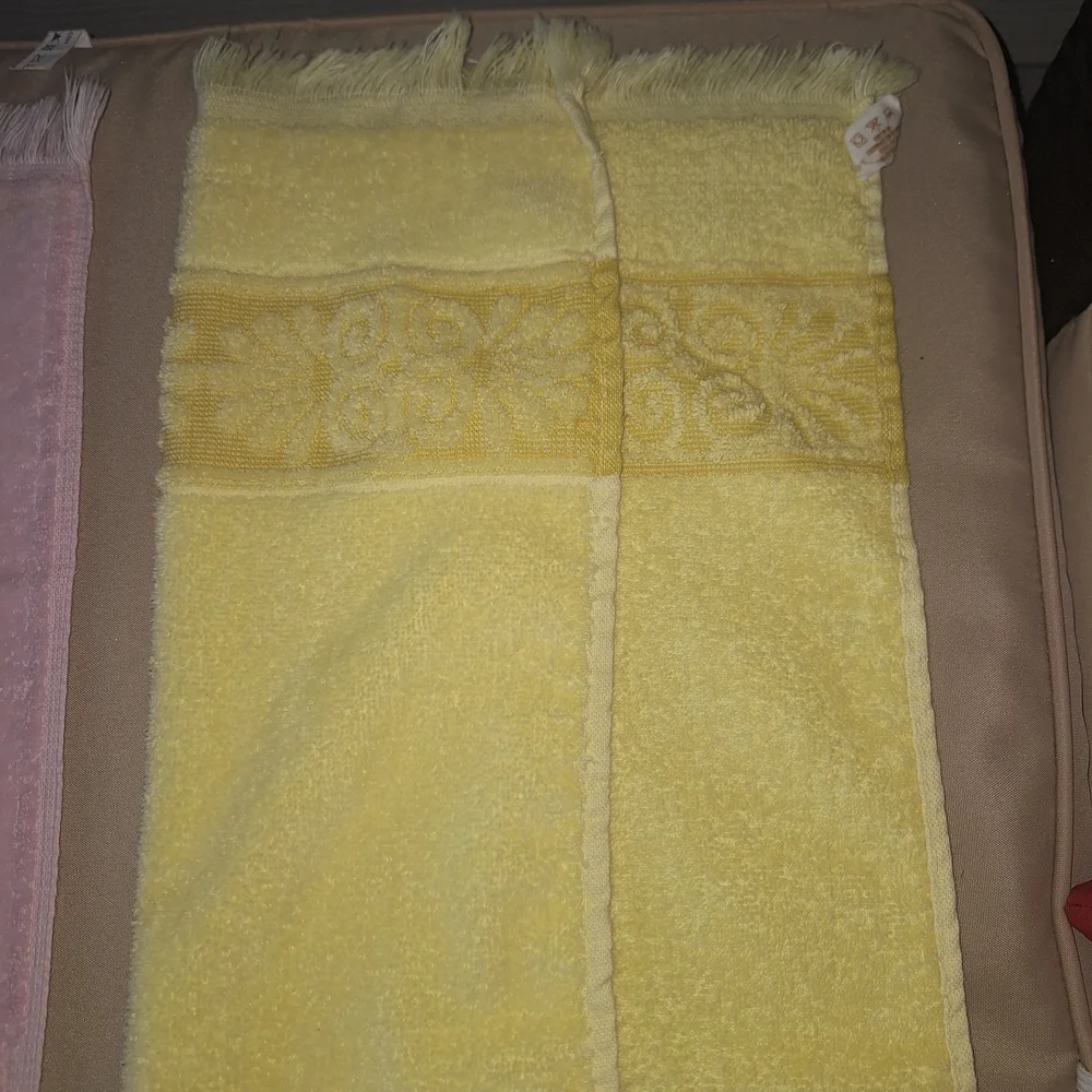 Vintage Canon Soft Yellow HandTowel And Pink Rose Handtowel